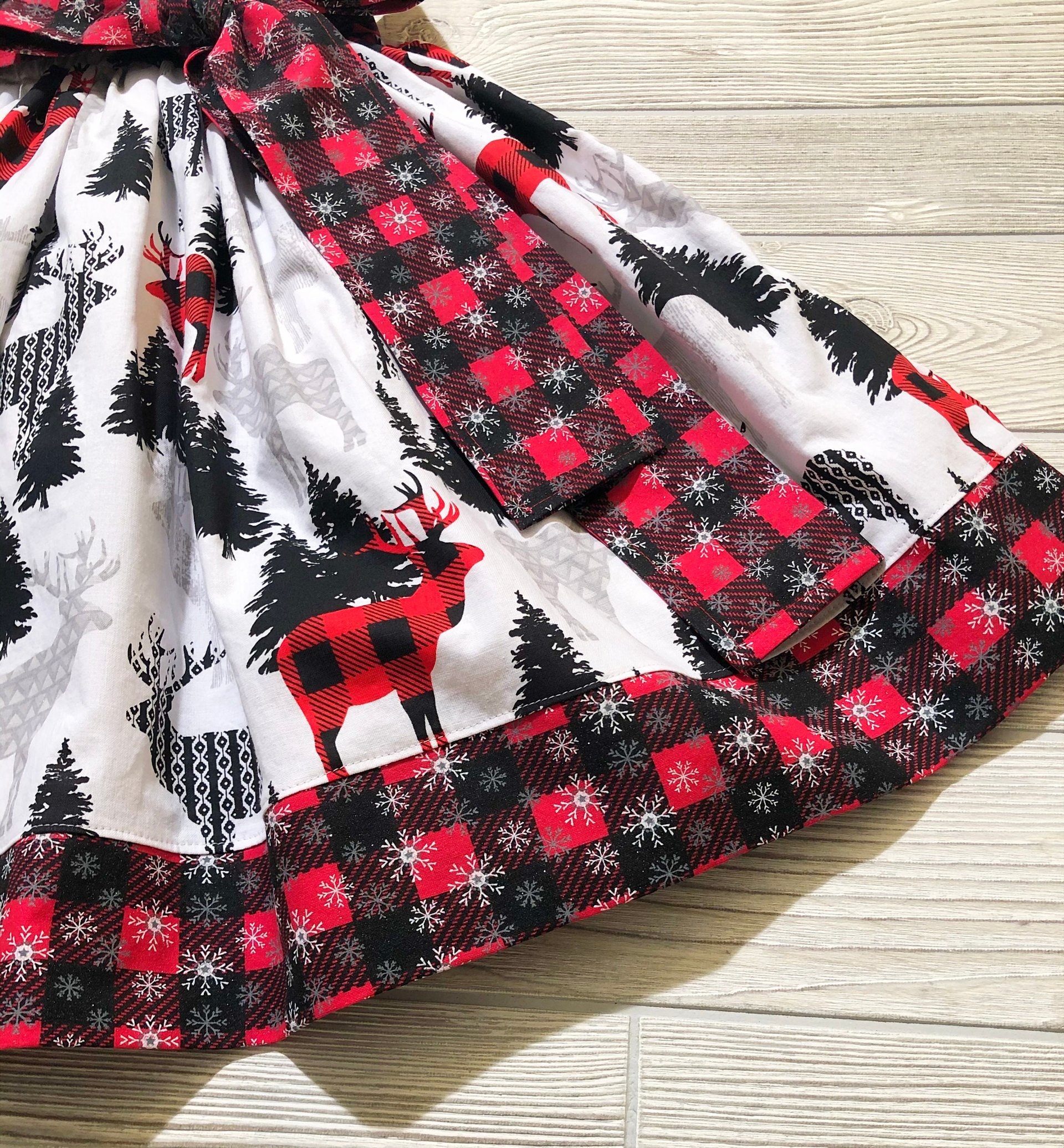 Winter Animals,  Christmas Dress, Buffalo plaid, Size 6